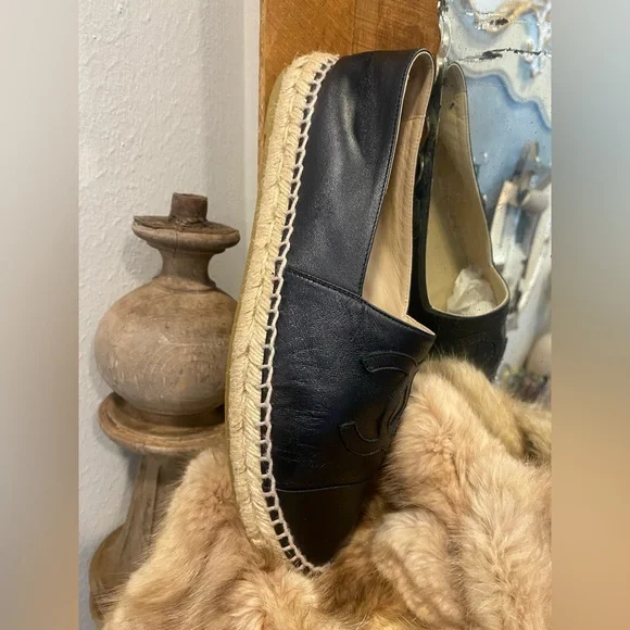 Authentic Chanel Black Leather Espadrille Shoes - Picture 4 of 16